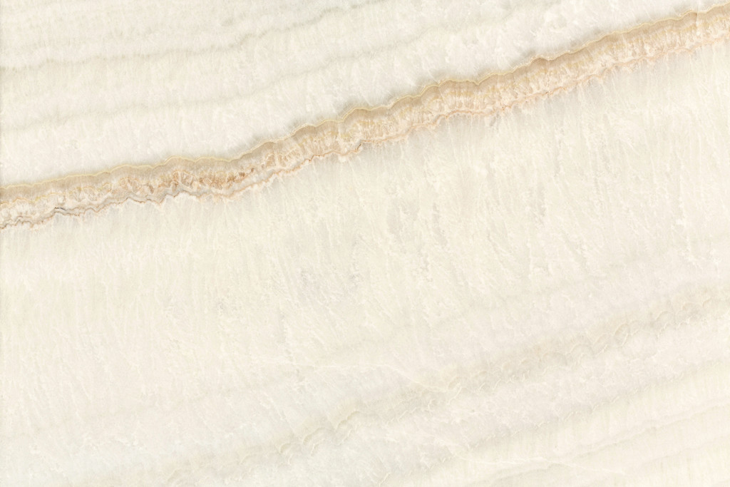 Onice Ivory